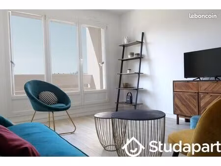 chambre 1 pièce 12 m²