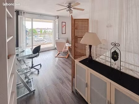 studio 1 pièce 30 m²