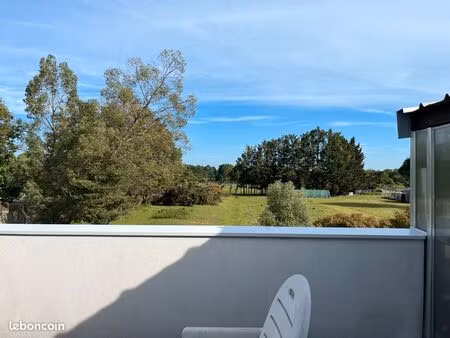 appartement t3 avec terrasse et place de parking