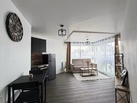 studio meublé 30m2 st gemmes sur loire 580