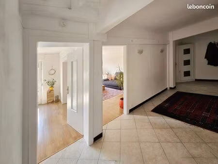 quartier saint-françois – appartement 104 88m2 – 2chambres – sejour 32 m2  terrasse – cave