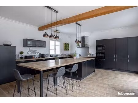 propriété 10 pièces 280 m²