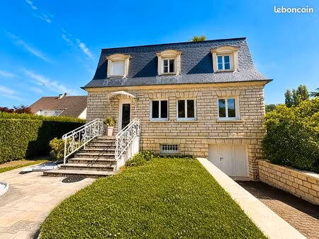 maison 6 pièces 151 m²
