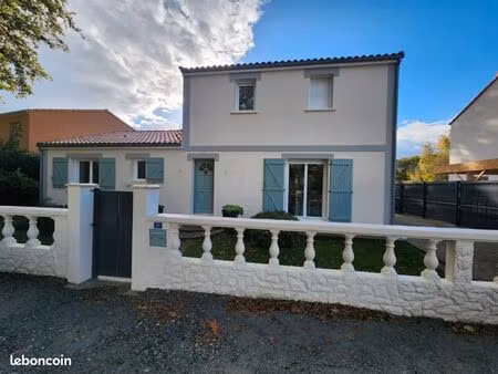 maison t6 155m2