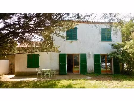 pour un mois maison à louer à pérols près de l'étang