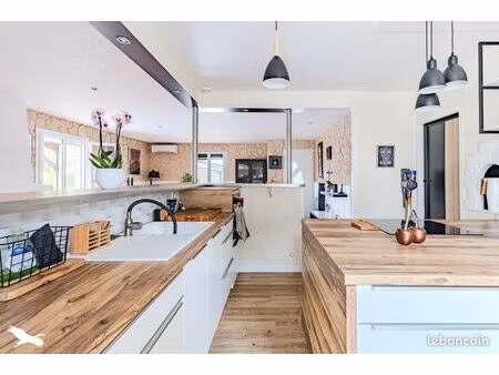 maison 6 pièces 128 m²