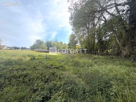 terrain 1680 m² flers