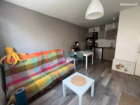 apparemment t2 centre chamalières avec parking