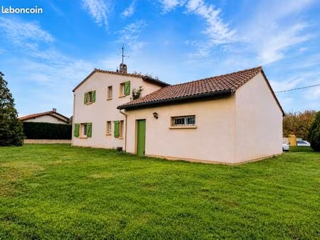 maison 154 m² - 4ch - terrain 700m2 - garage double