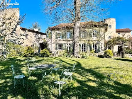 propriété 10 pièces 398 m²