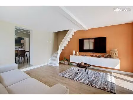 maison individuelle / jardin / garage / sans travaux