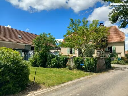 havre de paix à vialer : authentique maison de campagne & potentiel évolutif