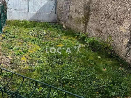 location appartement 2 pièces 28 m² à lyon 8 (69008)