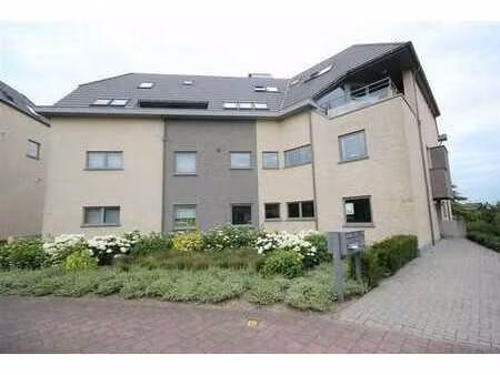 bel appartement dans un quartier résidentiel