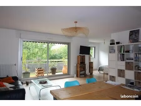 appartement 4 pièces 77 m²