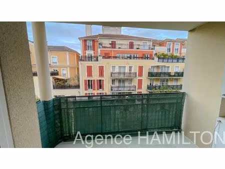 villeneuve-la-garenne  beau t4 de 79 m2 avec terrasse  cave et parking