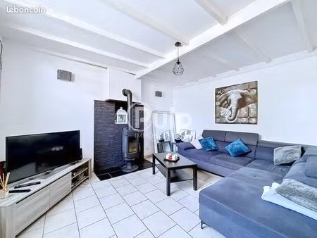 maison 6 pièces 128 m²