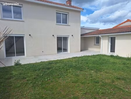 maison bien située toutes commodités à pied