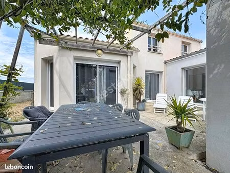 maison 7 pièces 176 m²