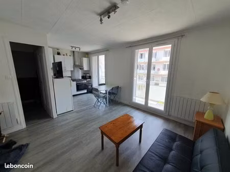 t3 meuble 50 m2 + balcon/cave/pking