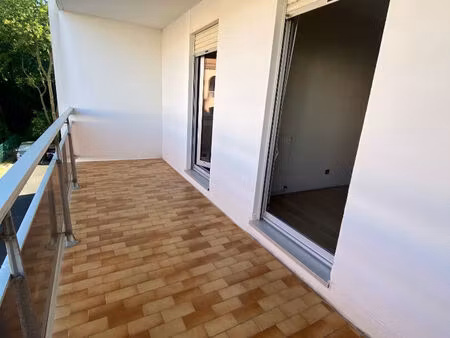 vente appartement 3 pièces  66.69m²  la rochelle