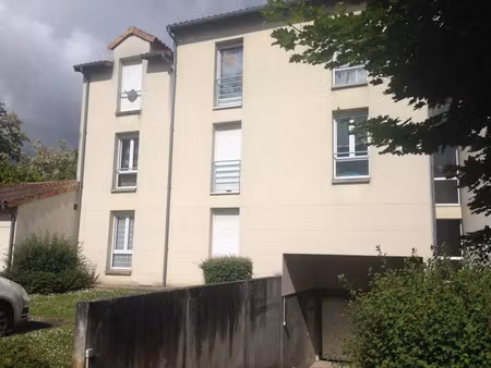 location appartement 1 pièce 21 m² à poitiers (86000)