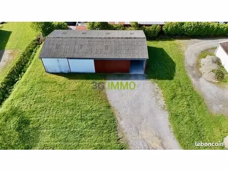 entrepôt de 300 m² avec appartement à terminer et grand terrain – saint-palais