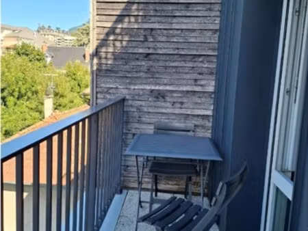 studio meublé avec balcon à aix-les-bains