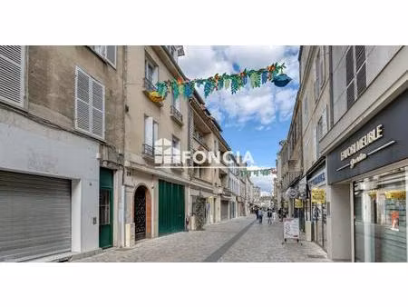 melun: emplacement idéal en plein centre-ville ! studio de 19 m² à deux pas de la fac de d