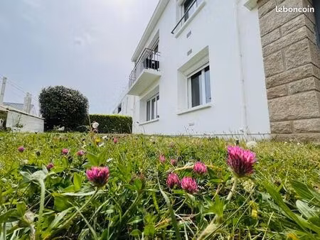 coup de coeur à conleau : 2 pièces sous les toits