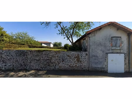 vente garage chabanais (16150)