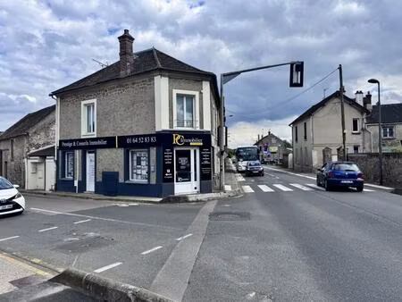 local commercial 2 pièces à sivry-courtry (77115)