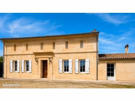 maison 7 pièces 210 m²