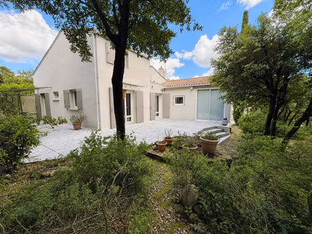 maison 6 pièces de 175 m² sur saint-gély-du-fesc