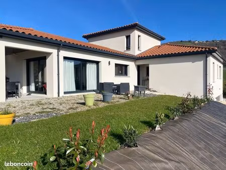 maison récente avec vue -142 m2- secteur calme