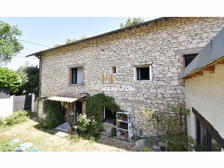 local commercial avec logement attenant et sous-sol aménagé