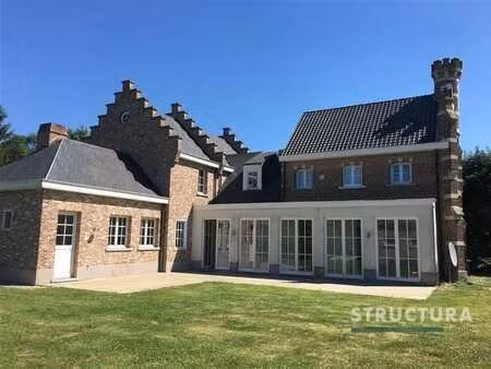 villa magnifique avec 3 chambres
