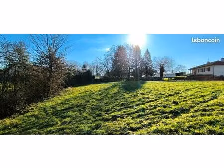 terrain 900 m² viabilisé