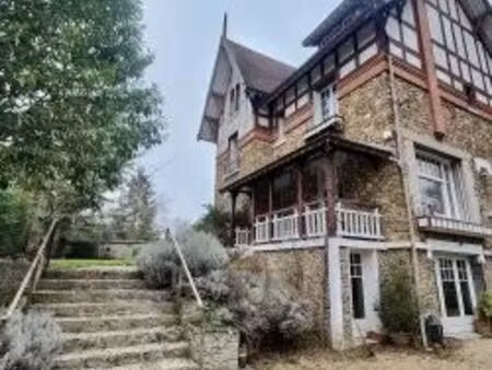 maison anglo-normande de 220m² habitables et terrain de 2265m²
