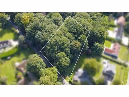 libre cours à vos projets avec ce superbe terrain !