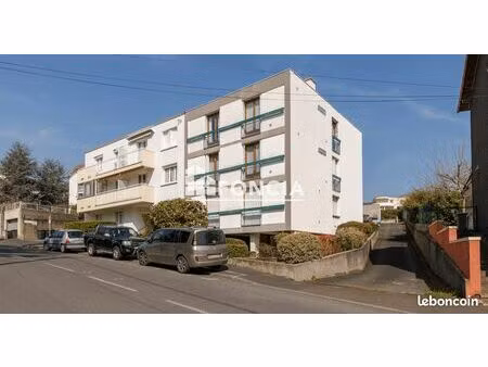 appartement t2 80 67 m² avec balcon  garage et deux caves