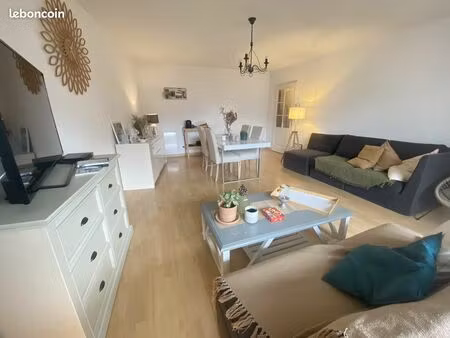 appartement t3 91 06 m² avec balcon – quartier calme douai centre – 185 000