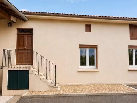 a rénover charmant appartement t2 avec petit extérieur