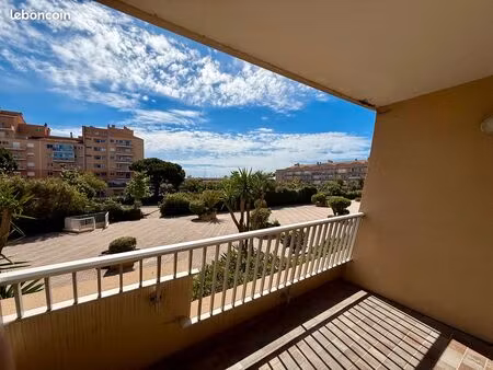 appartement t1 port de hyères
