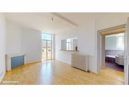 t3 avec balcon - centre ville