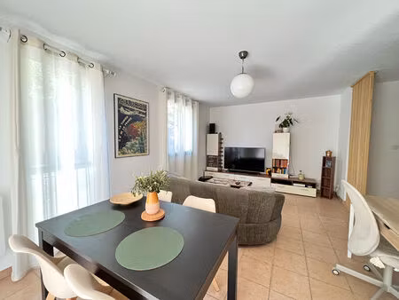 a louer - plaisance du touch - appartement meublé 63 m² avec cuisine équipée  terrasse et 