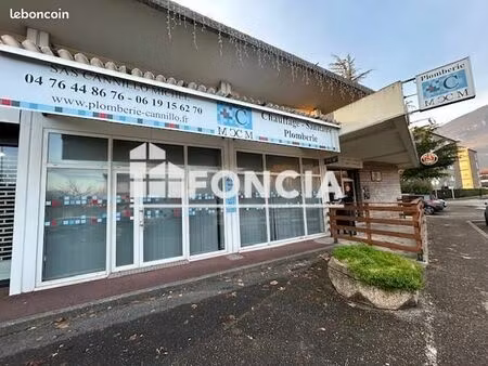 location - local commercial - 73 48 m² - 9 600 /an hc ht -