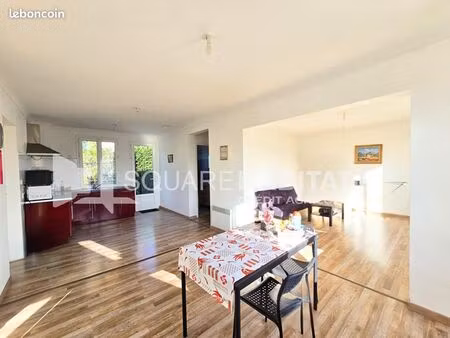 immeuble 10 pièces 224 m²