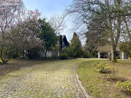 maison ind. env. 19ha de terrain - possibilité de détention de chevaux  neufgrange