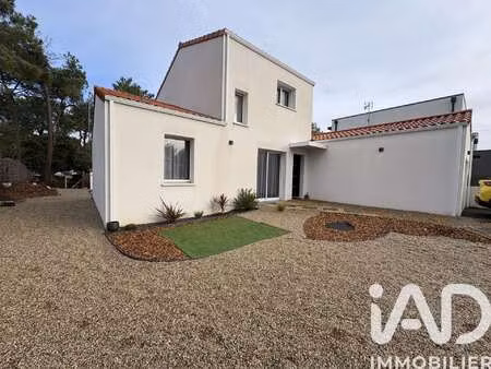 vente maison piscine à saint-hilaire-de-riez (85270) : à vendre piscine / 106m² saint-hila